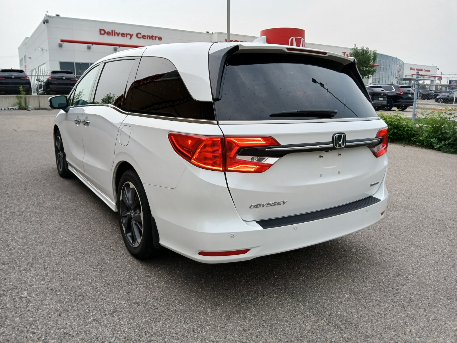 2024 Honda Odyssey Touring Auto — photo 4