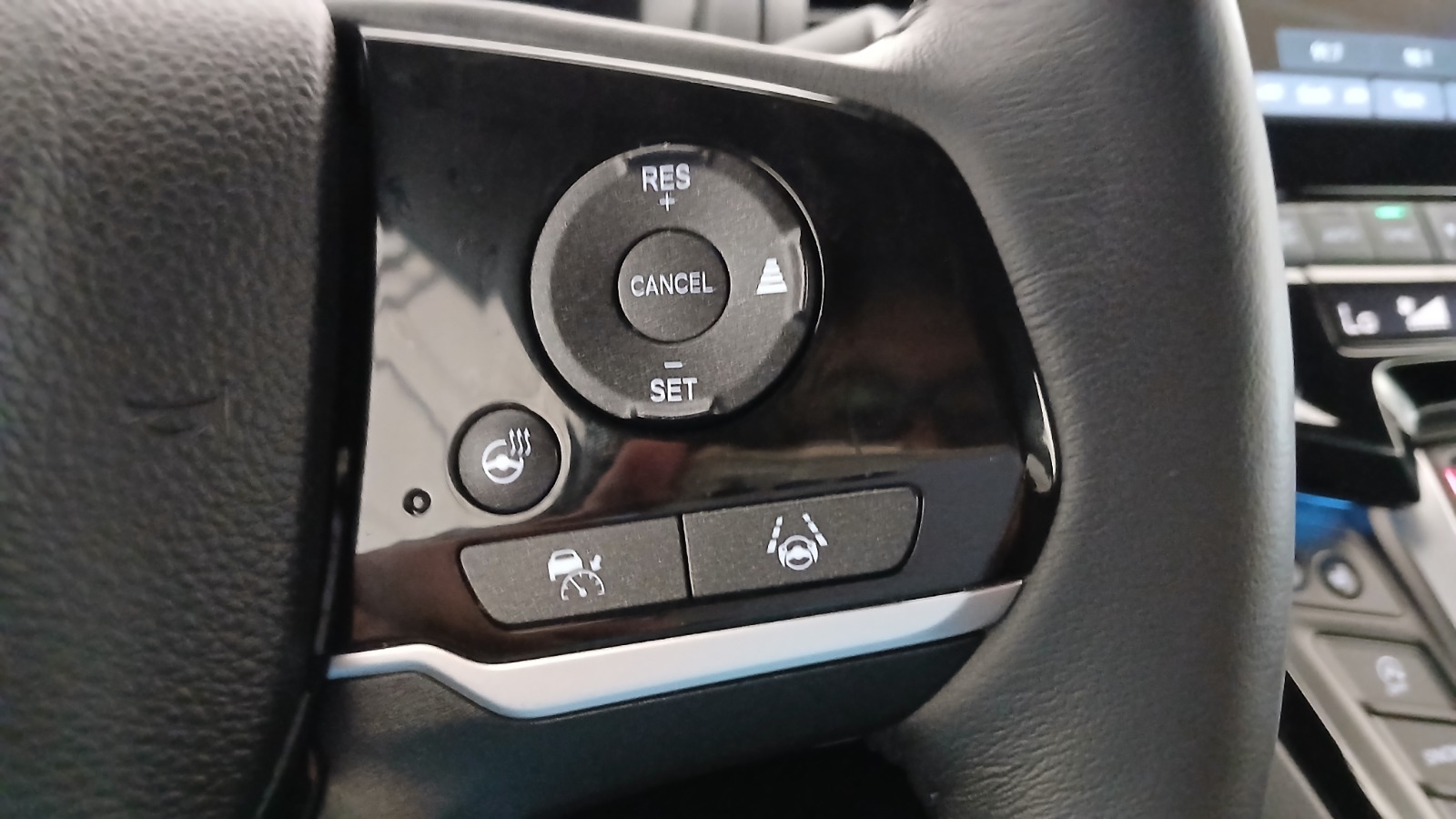 2024 Honda Odyssey Touring Auto — photo 13