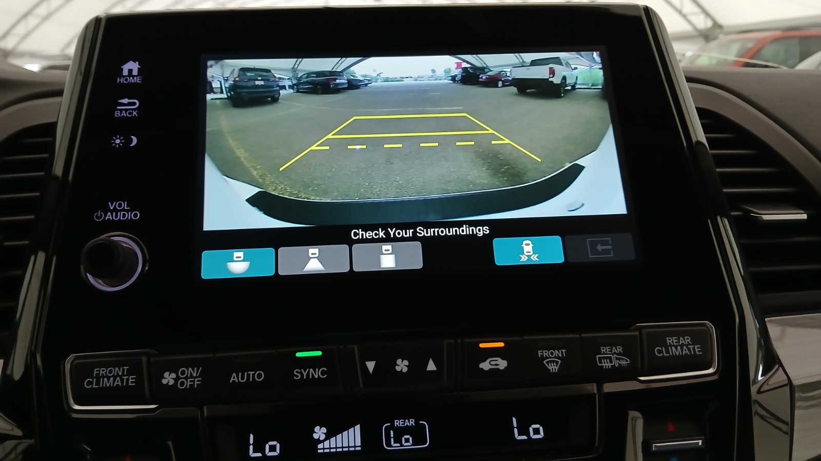 2024 Honda Odyssey Touring Auto — photo 15