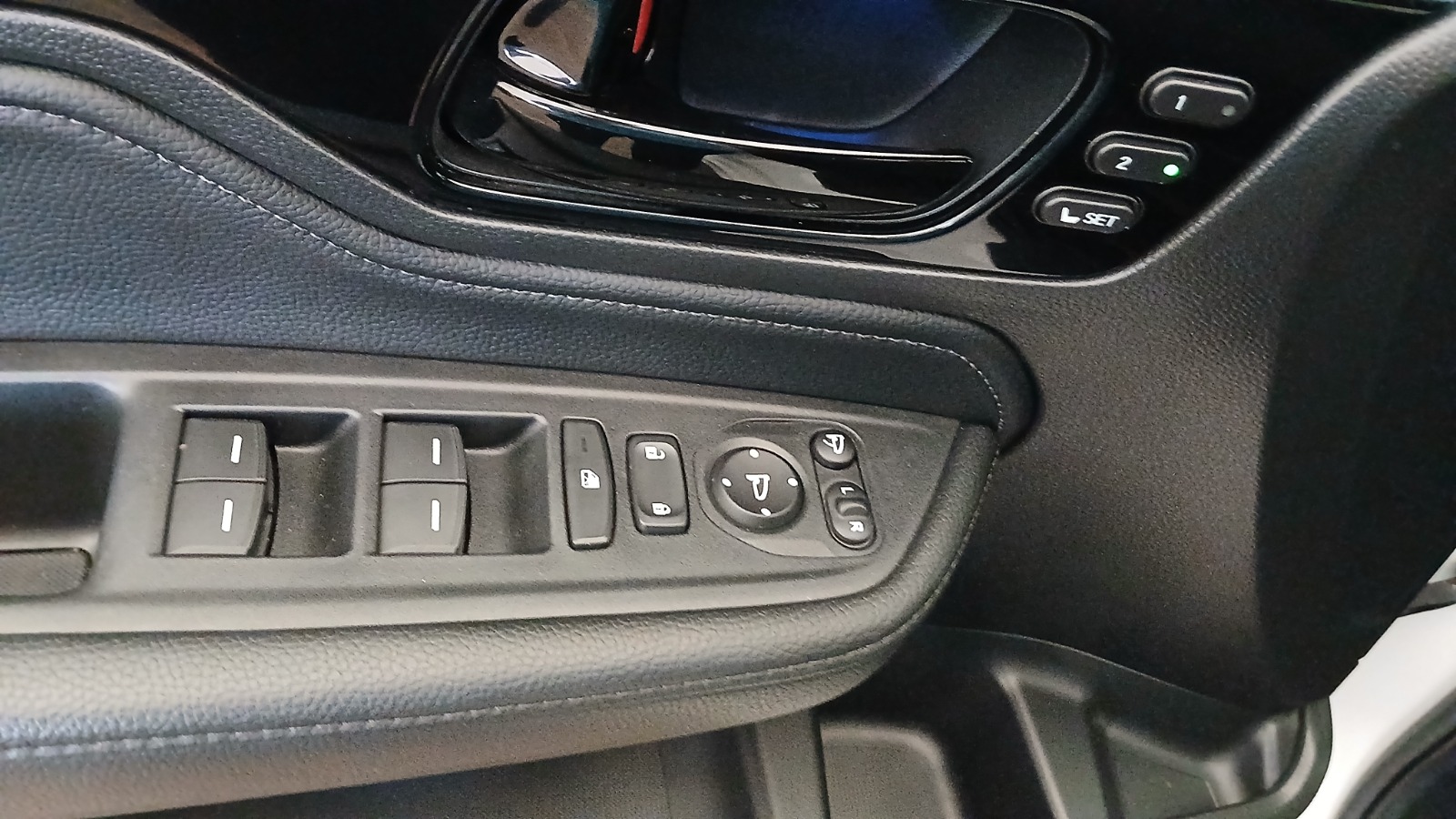 2024 Honda Odyssey Touring Auto — photo 17