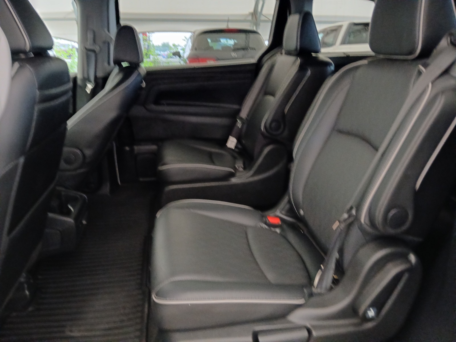 2024 Honda Odyssey Touring Auto — photo 23