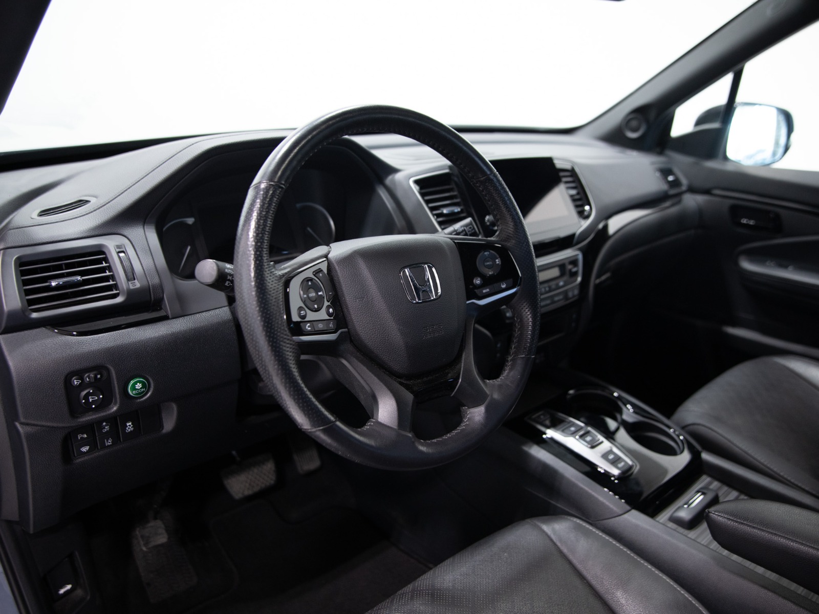 2022 Honda Passport Touring AWD — photo 16