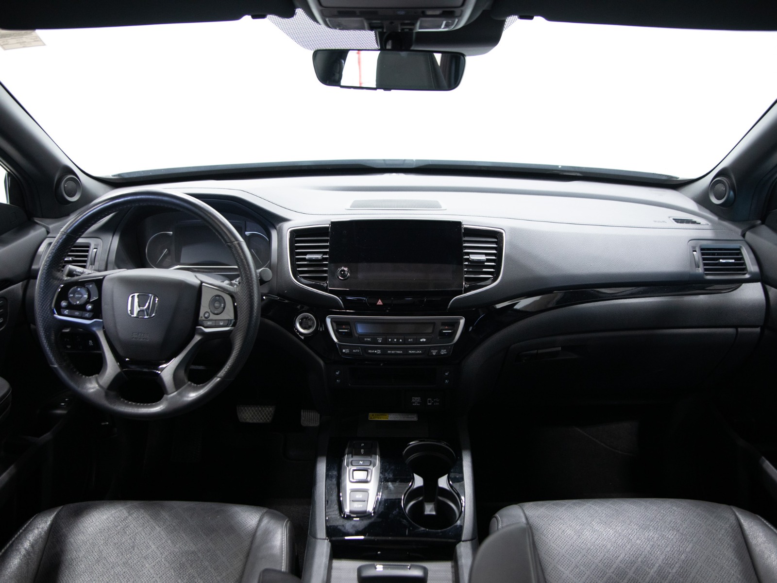 2022 Honda Passport Touring AWD — photo 20