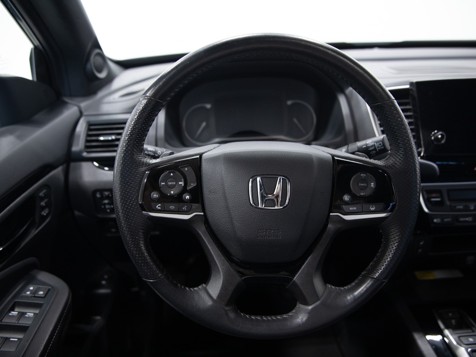 2022 Honda Passport Touring AWD — photo 24