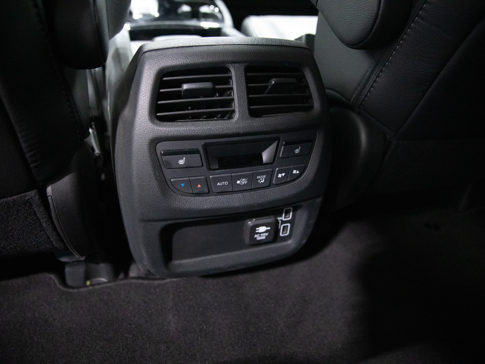 2022 Honda Passport Touring AWD — photo 35