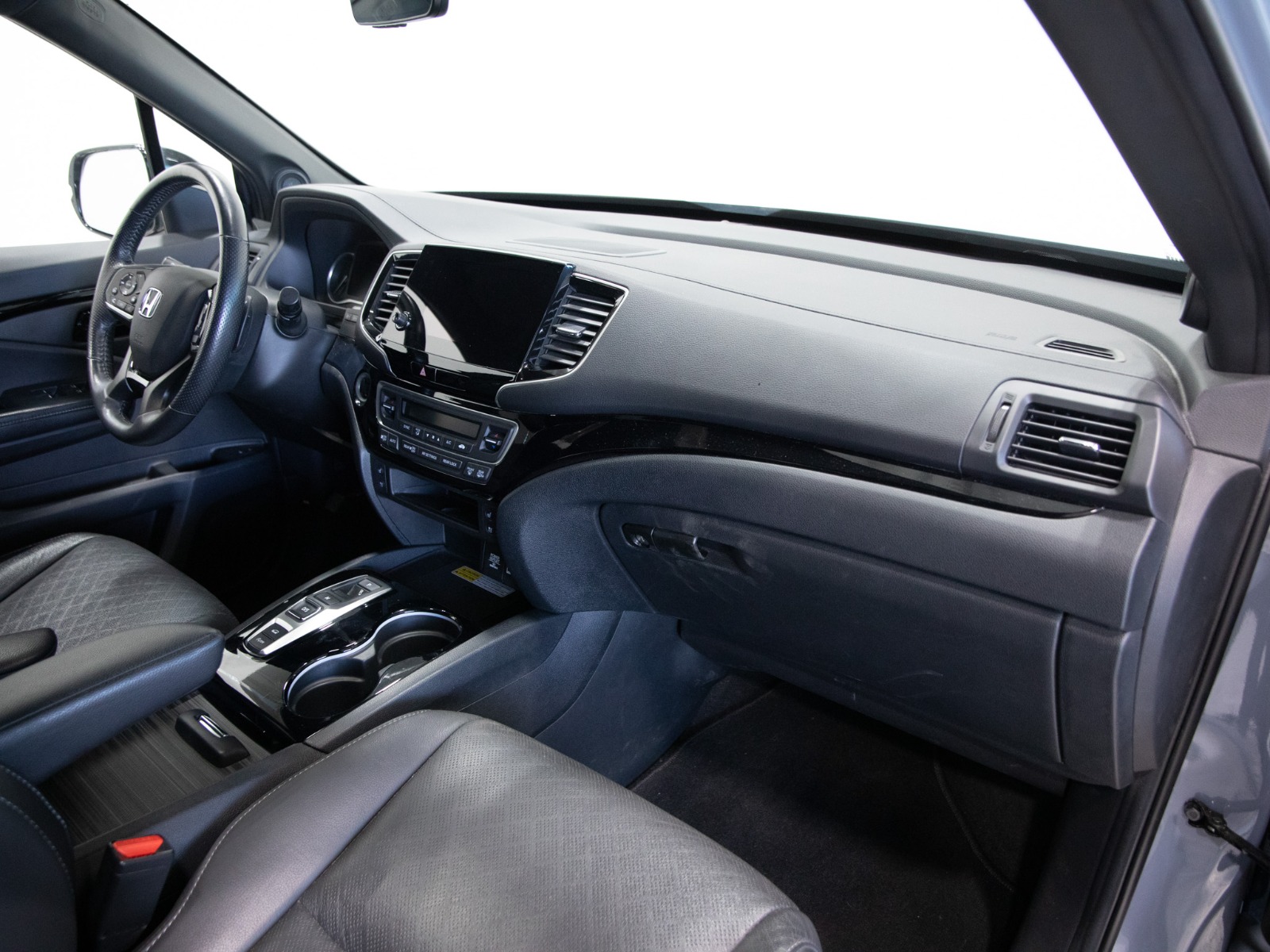 2022 Honda Passport Touring AWD — photo 41