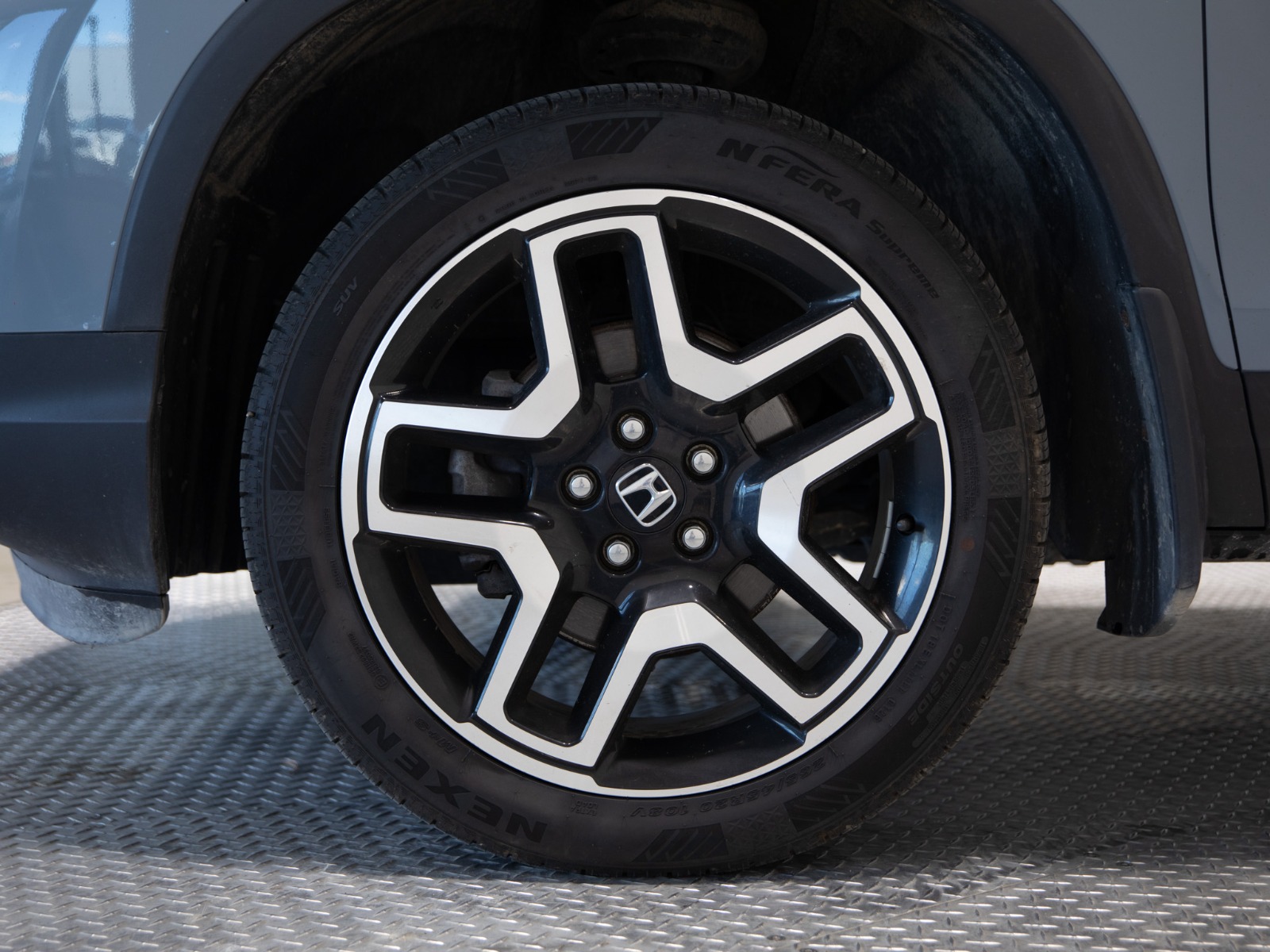2022 Honda Passport Touring AWD — photo 42