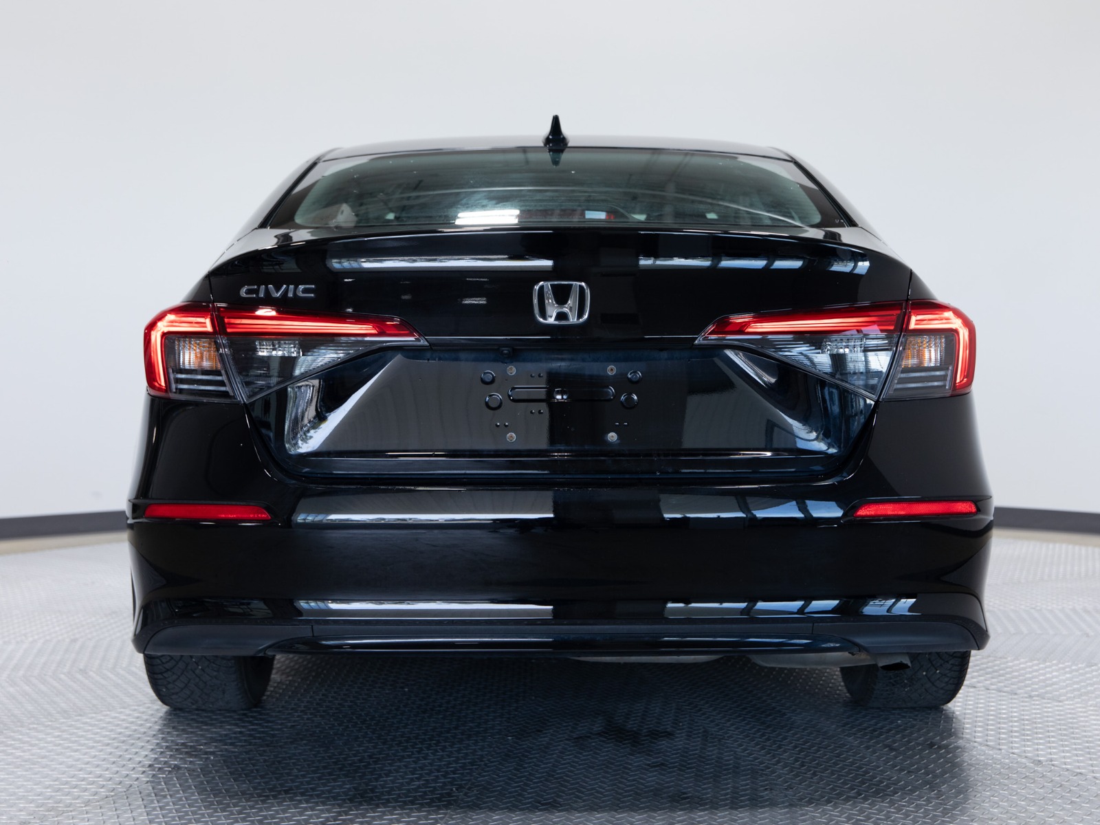 2024 Honda Civic Sedan LX-B CVT — photo 4