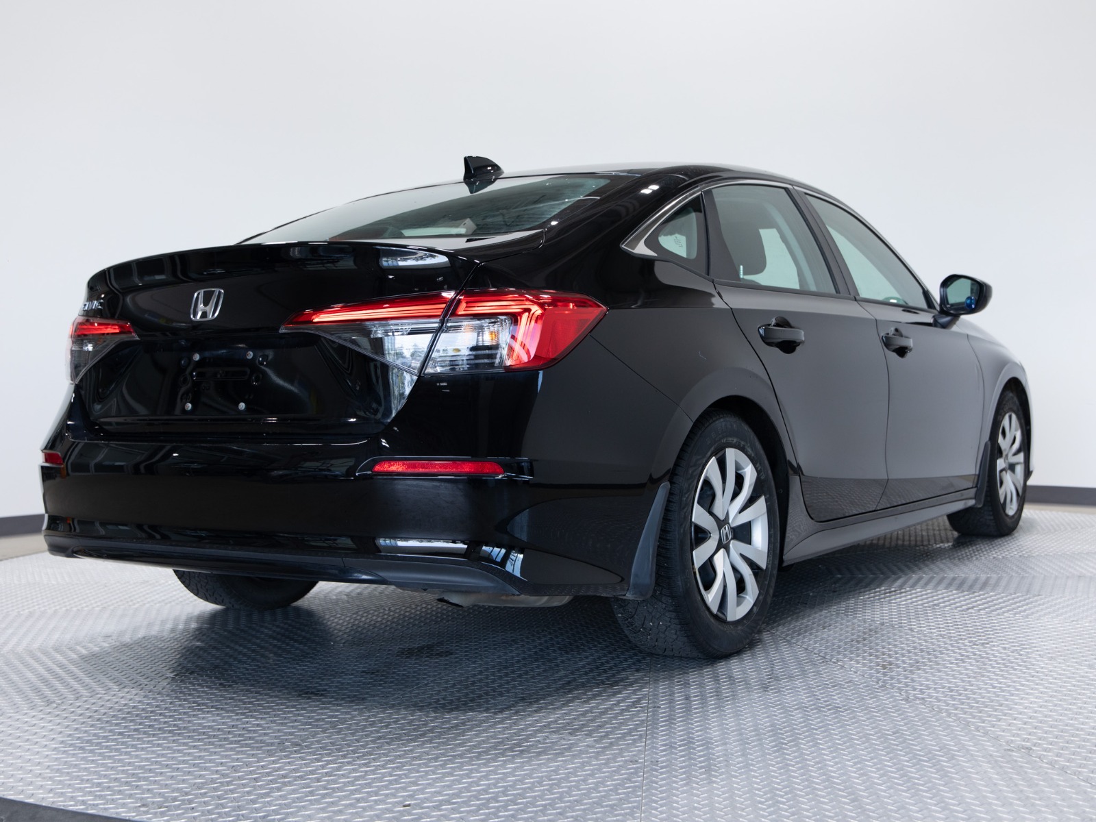 2024 Honda Civic Sedan LX-B CVT — photo 5