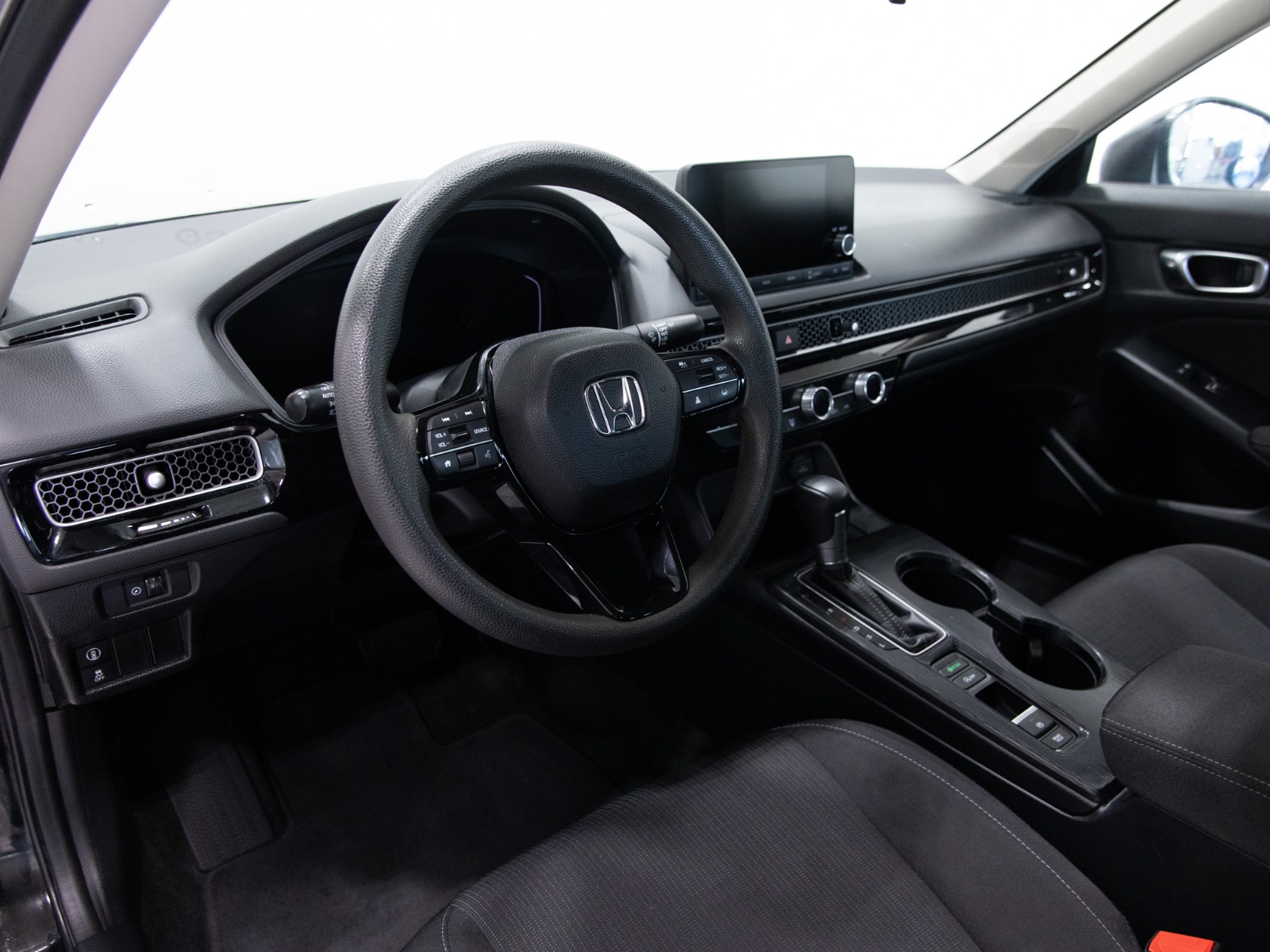 2024 Honda Civic Sedan LX-B CVT — photo 15