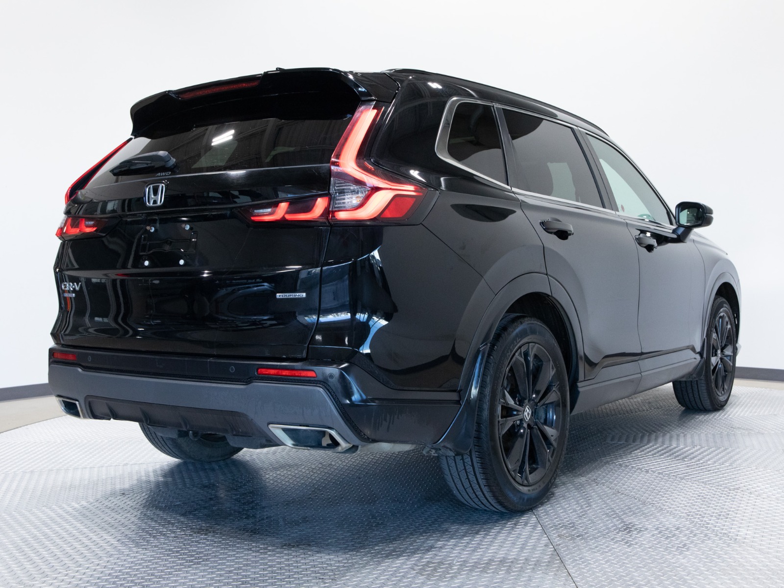 2023 Honda CR-V Hybrid Touring AWD — photo 5