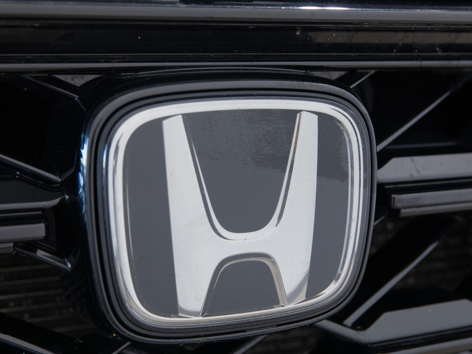 2023 Honda CR-V Hybrid Touring AWD — photo 9