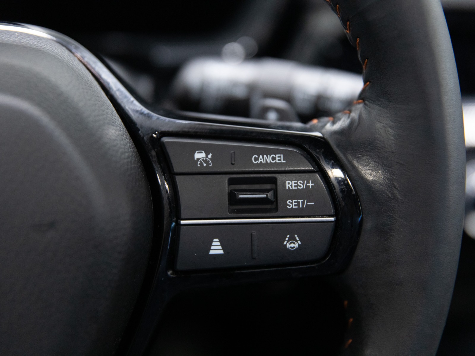 2023 Honda CR-V Hybrid Touring AWD — photo 25