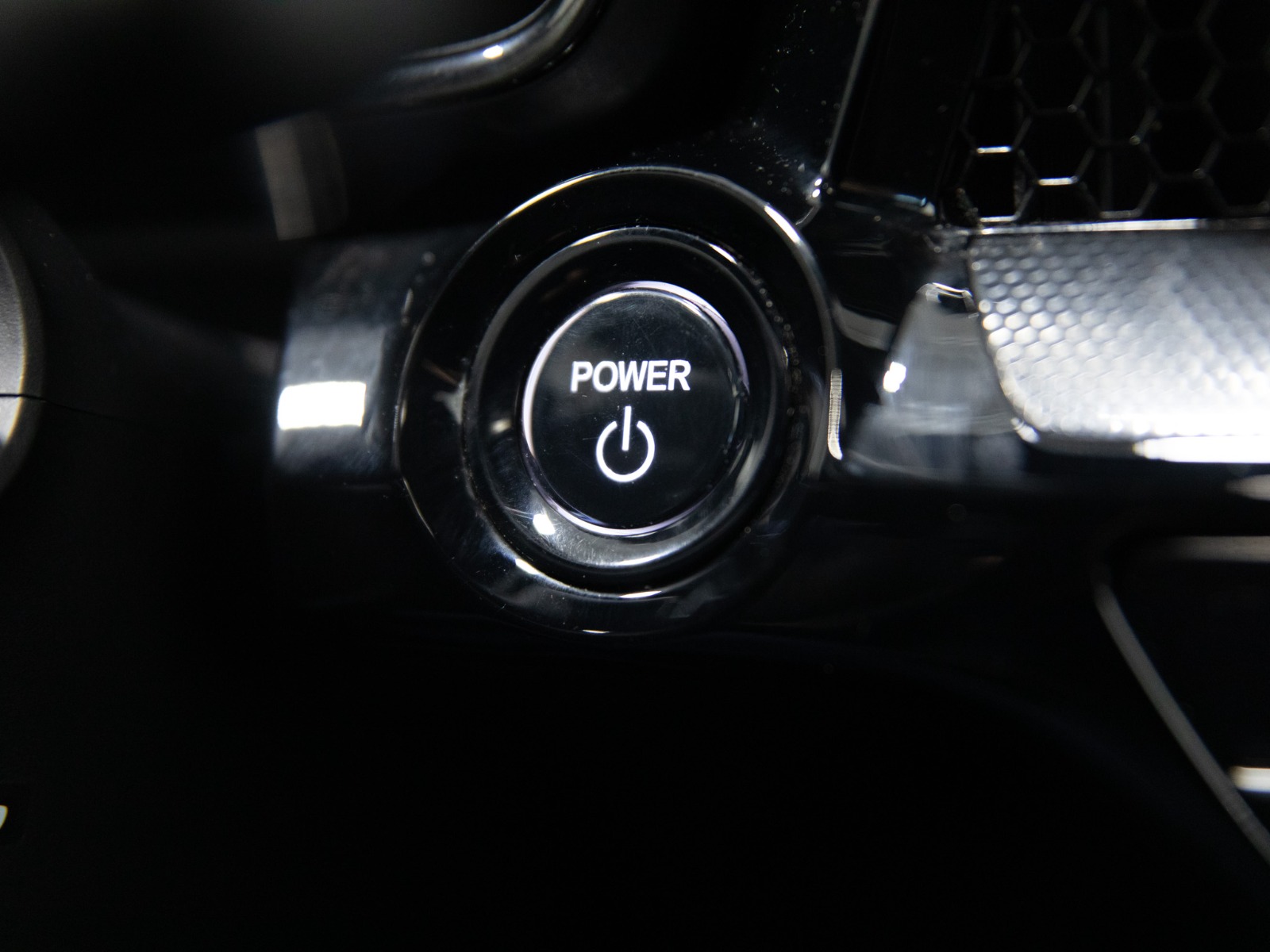 2023 Honda CR-V Hybrid Touring AWD — photo 27