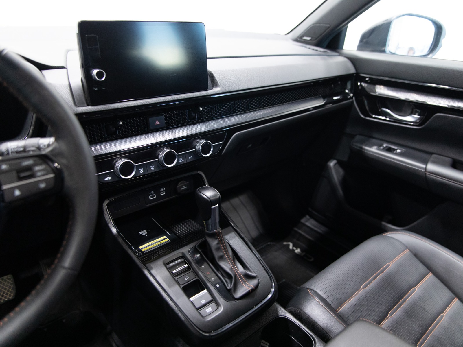 2023 Honda CR-V Hybrid Touring AWD — photo 28