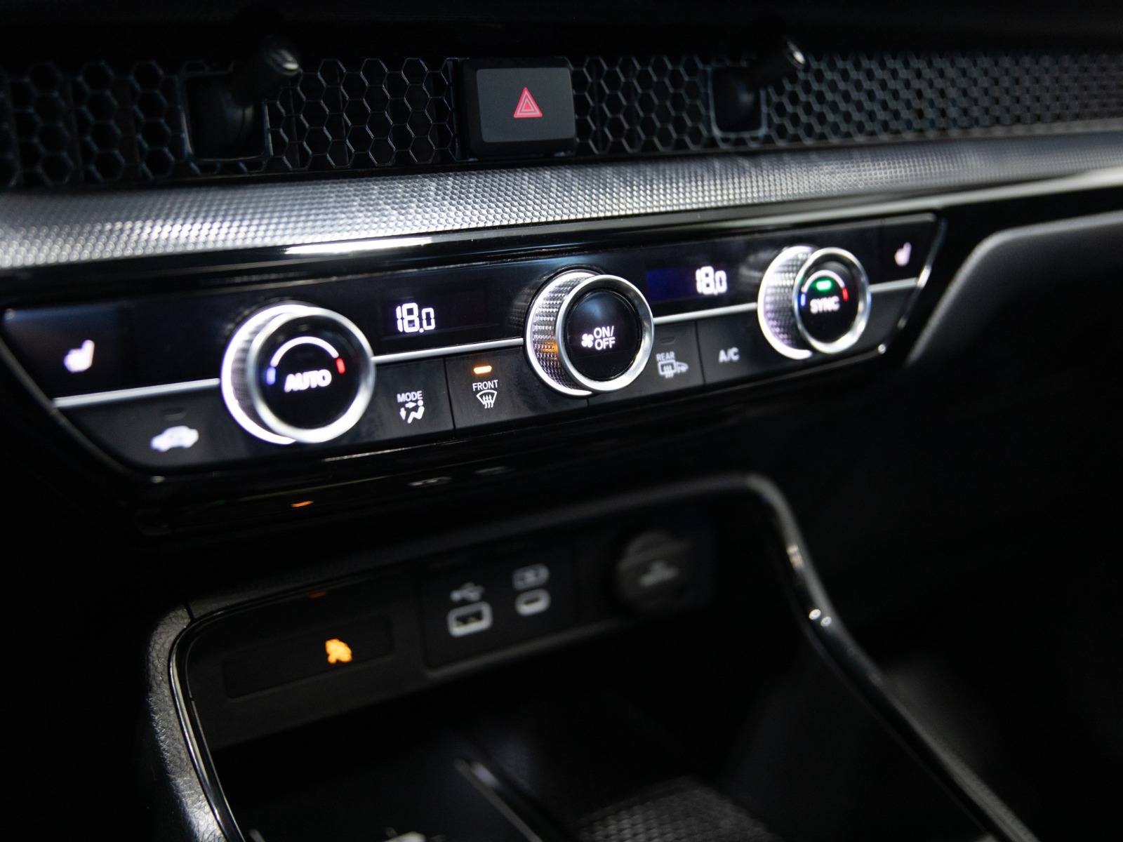 2023 Honda CR-V Hybrid Touring AWD — photo 31