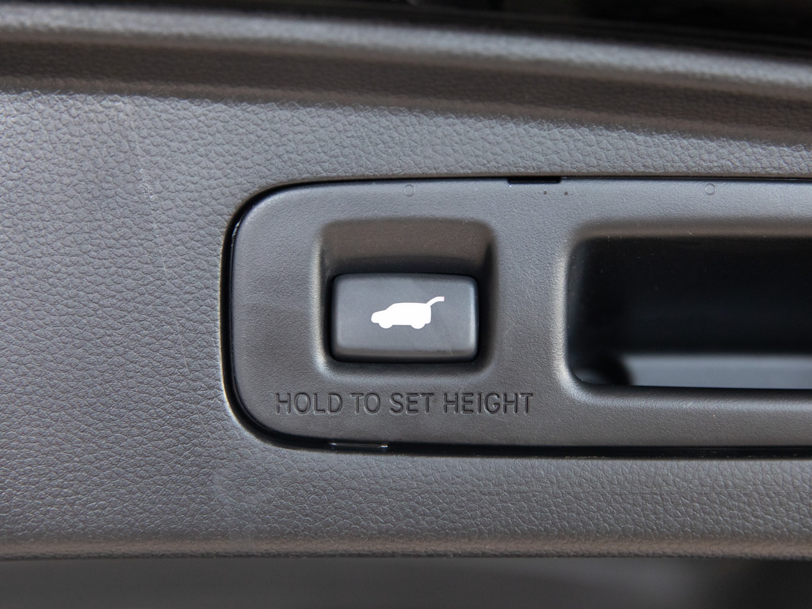2023 Honda CR-V Hybrid Touring AWD — photo 37