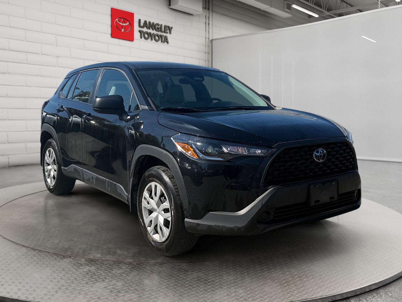 2023 Toyota Corolla Cross L AWD — photo 3