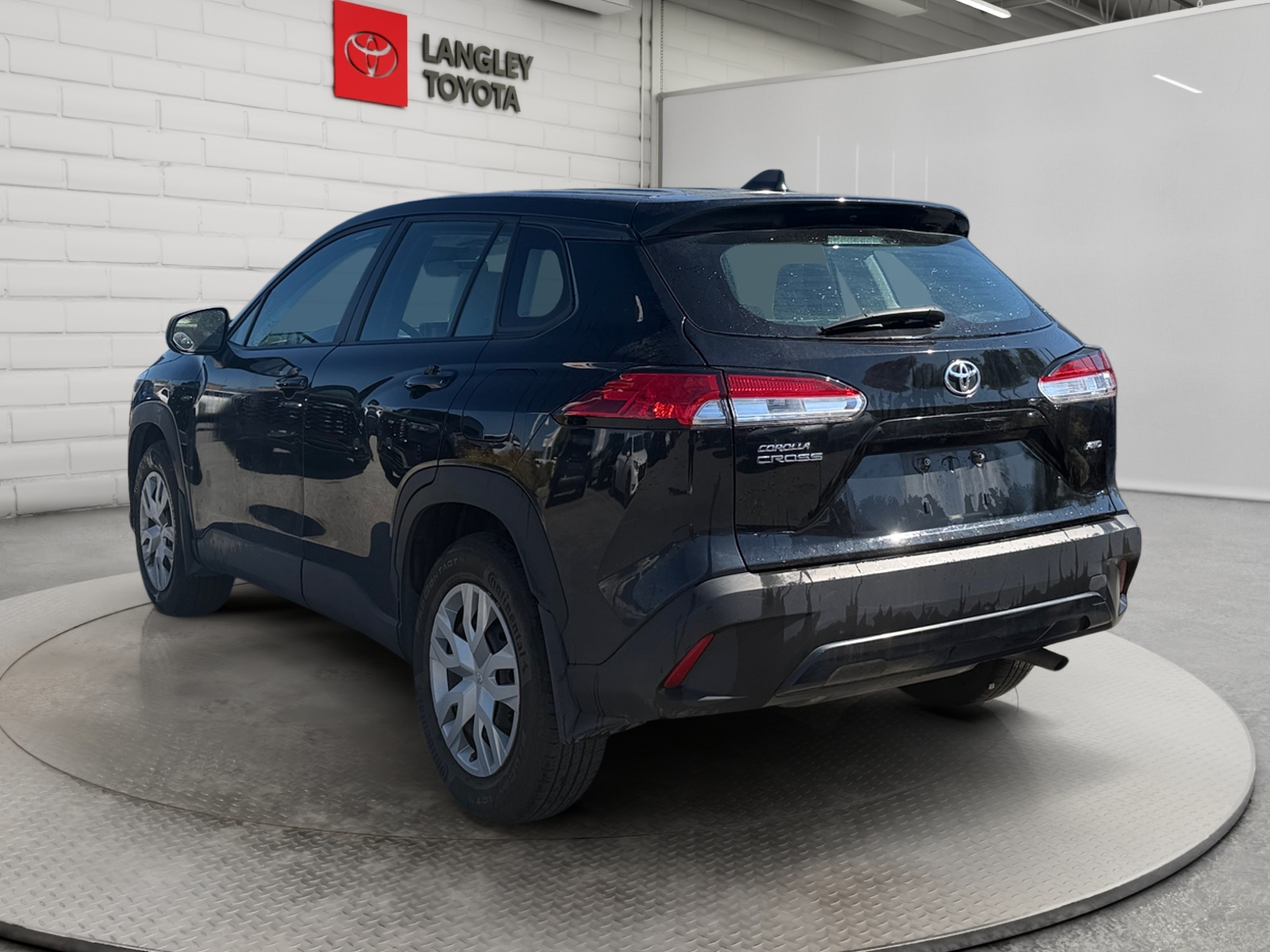2023 Toyota Corolla Cross L AWD — photo 7