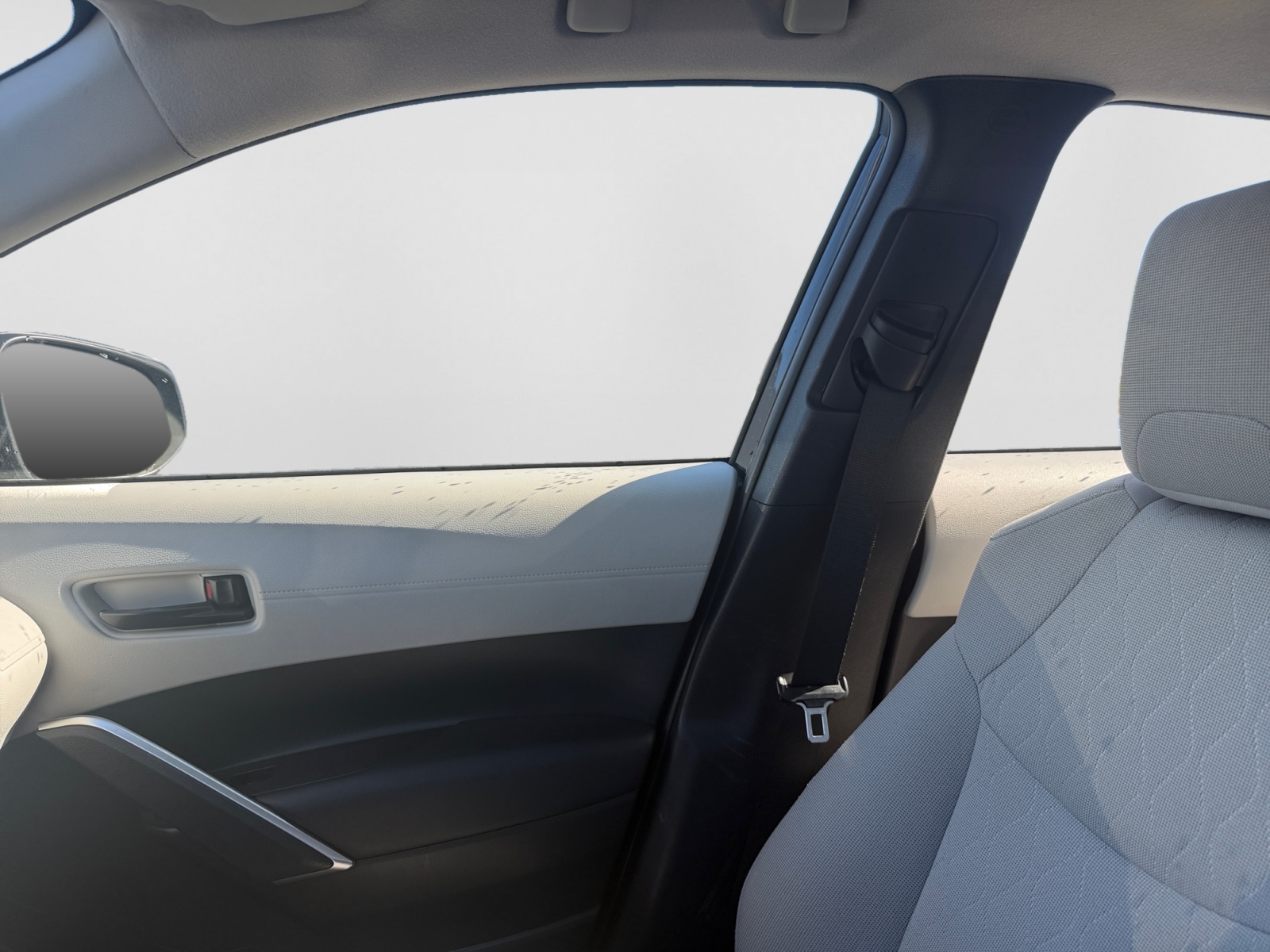 2023 Toyota Corolla Cross L AWD — photo 14