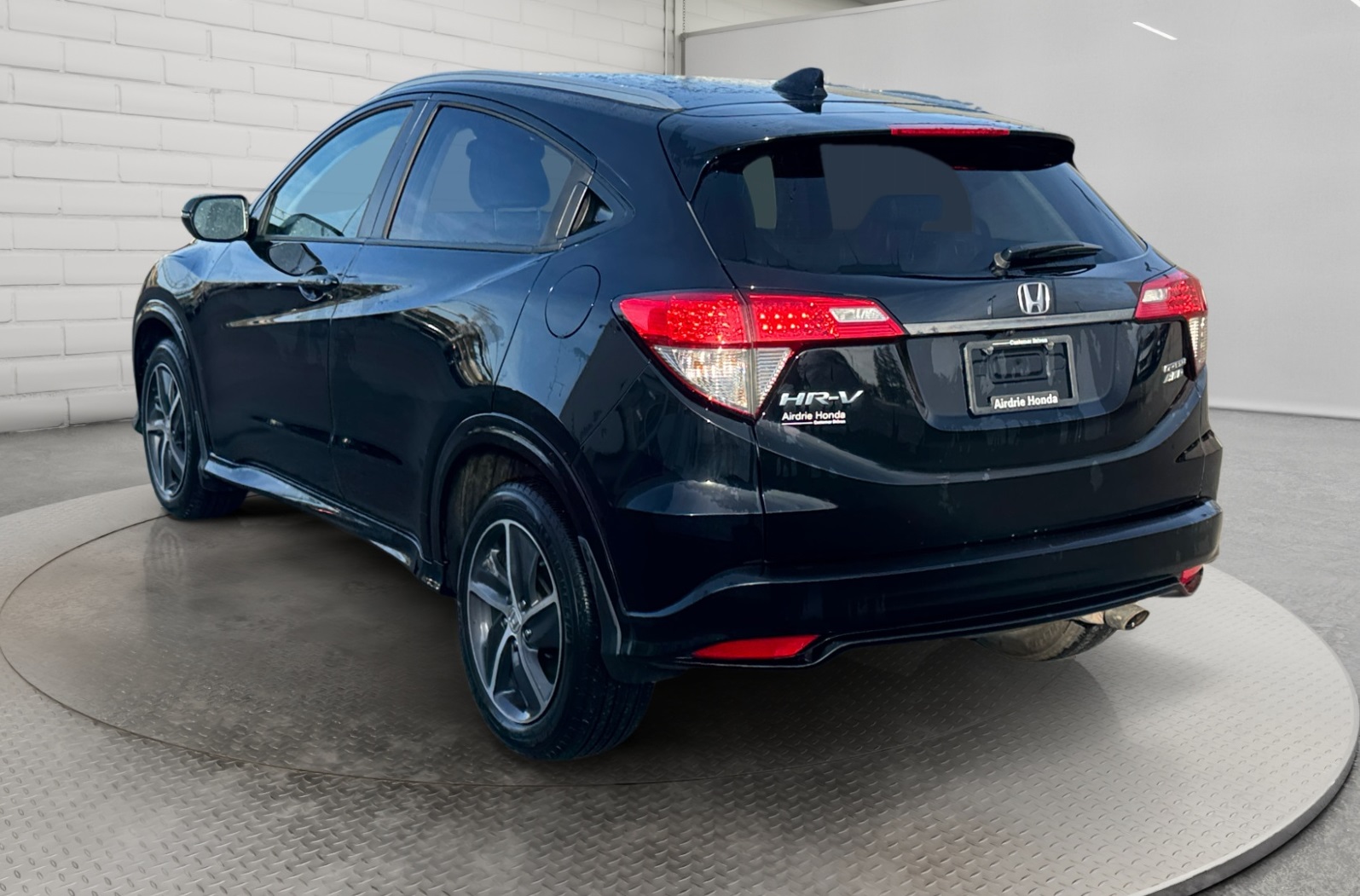 2022 Honda HR-V Sport Utility - image 004