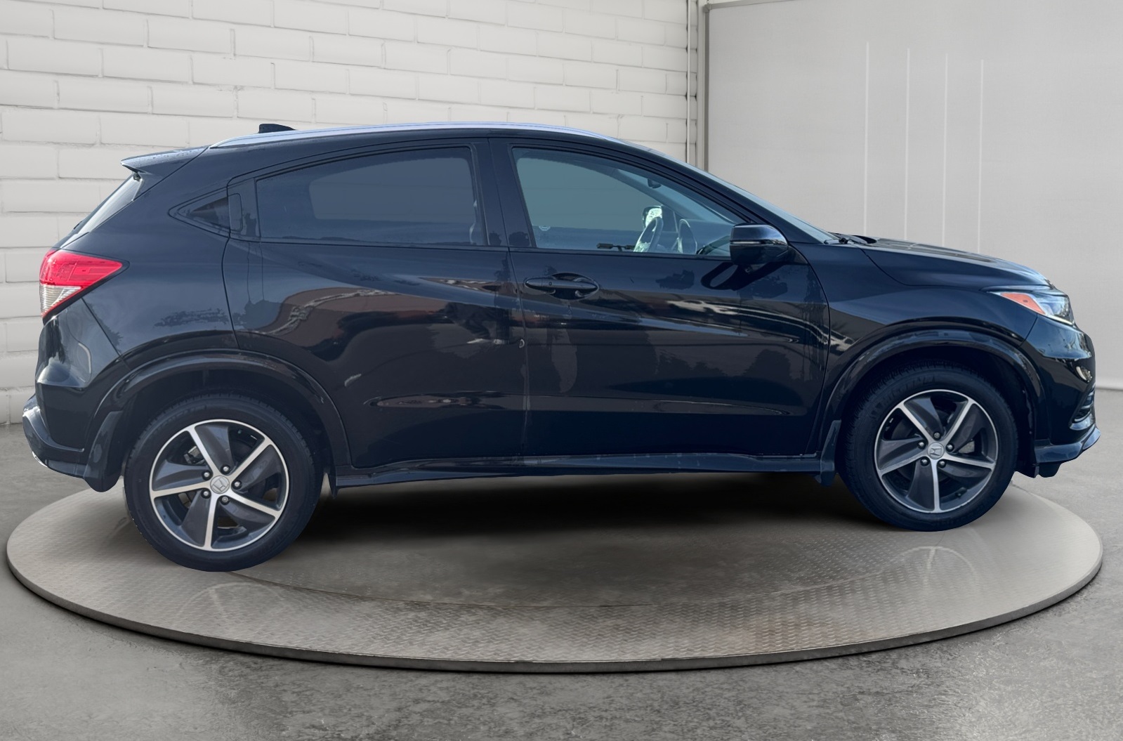 2022 Honda HR-V Sport Utility - image 006