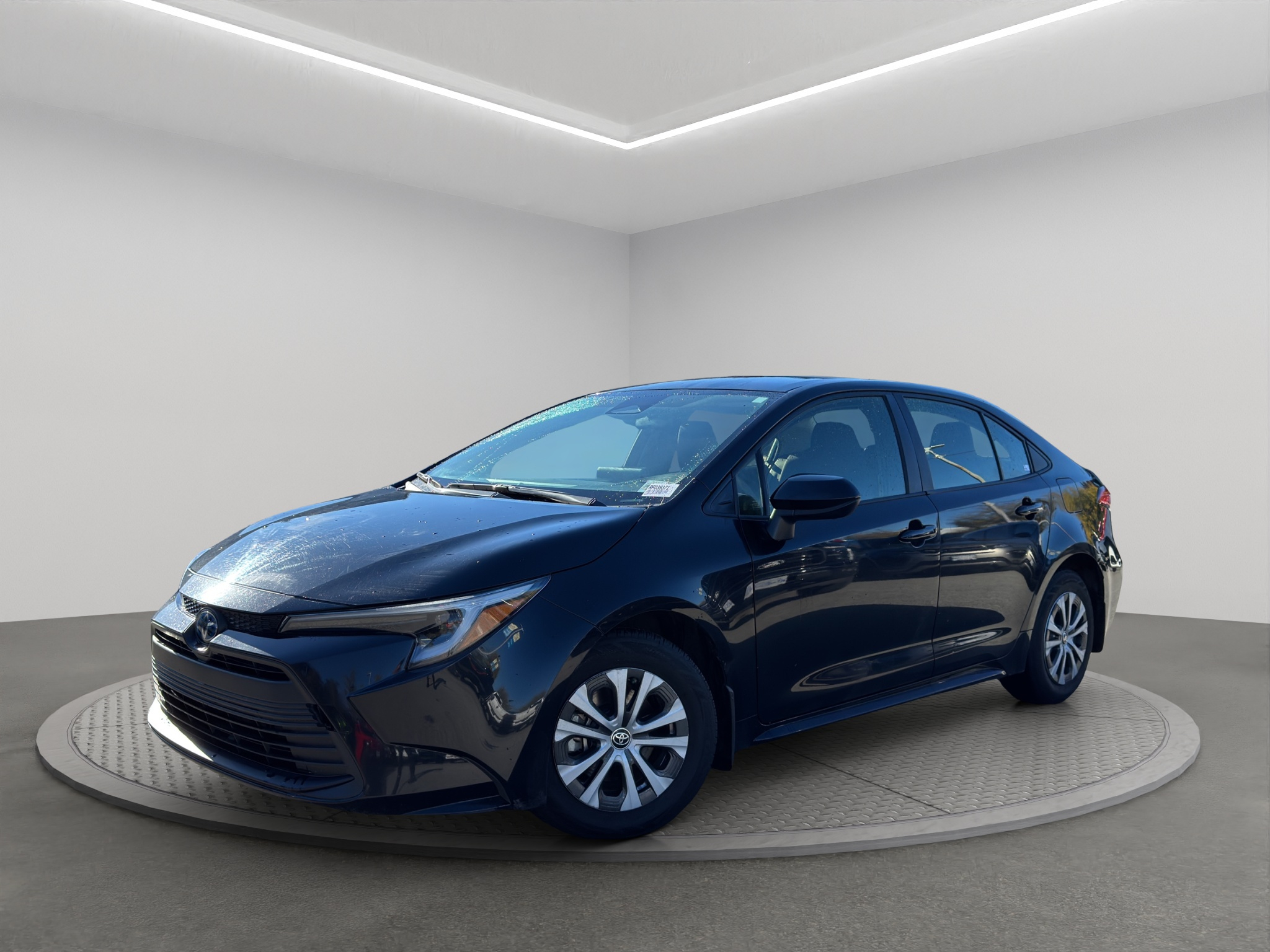 2024 Toyota Corolla Sedan - image 001