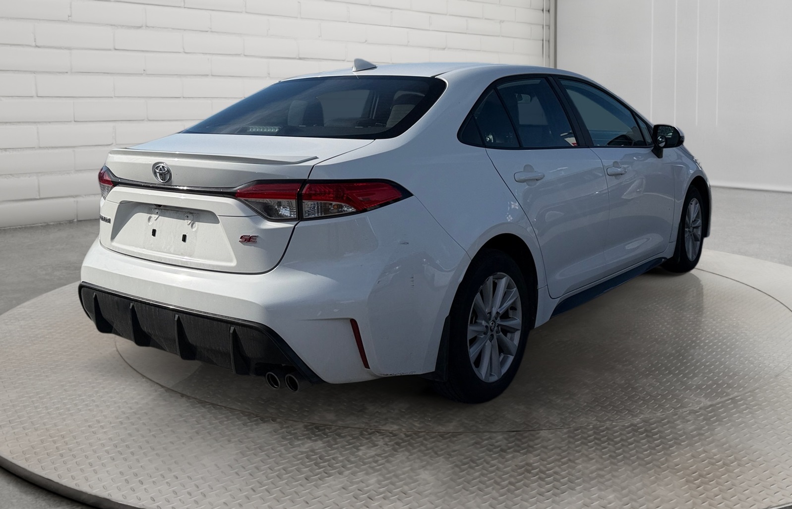 2024 Toyota Corolla Sedan - image 005