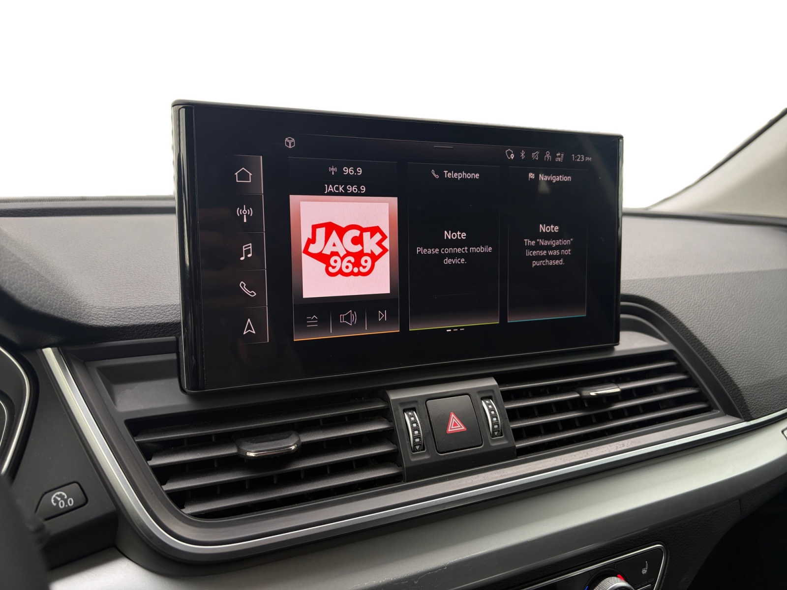2024 Audi Q5 Sport Utility - image 023
