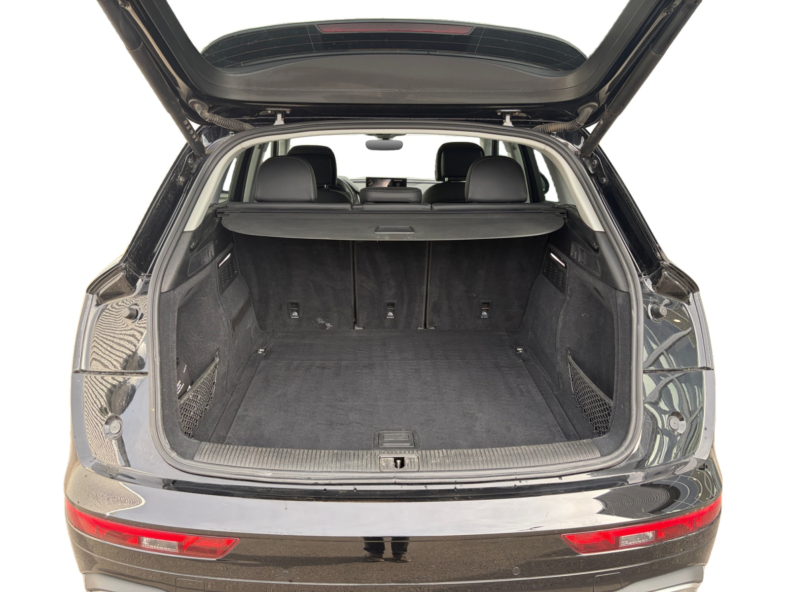 2024 Audi Q5 Sport Utility - image 027