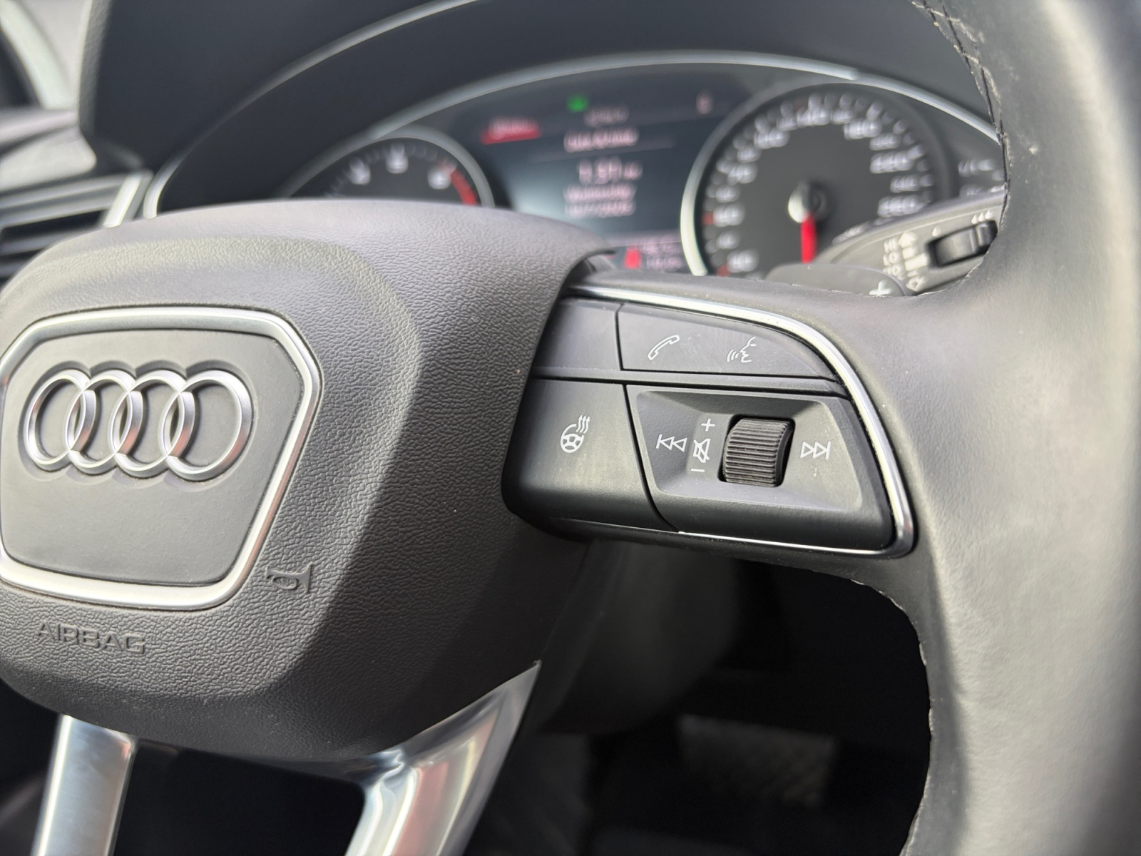 2024 Audi Q5 Sport Utility - image 036