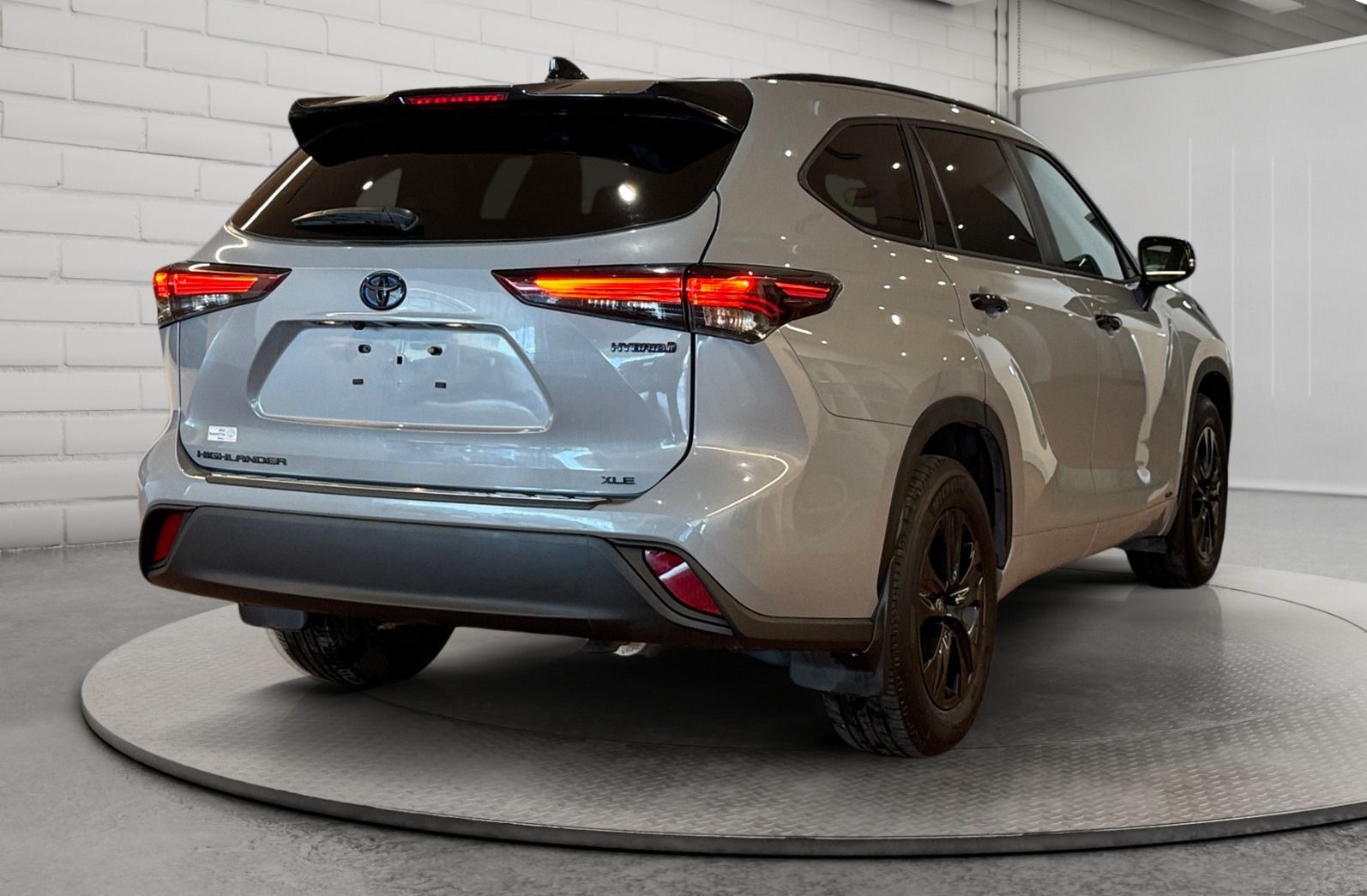 2024 Toyota Highlander Sport Utility - image 005