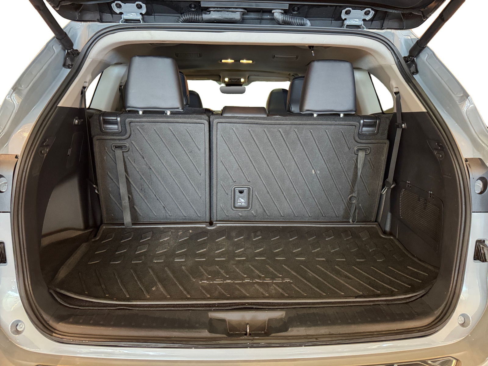 2024 Toyota Highlander Sport Utility - image 027