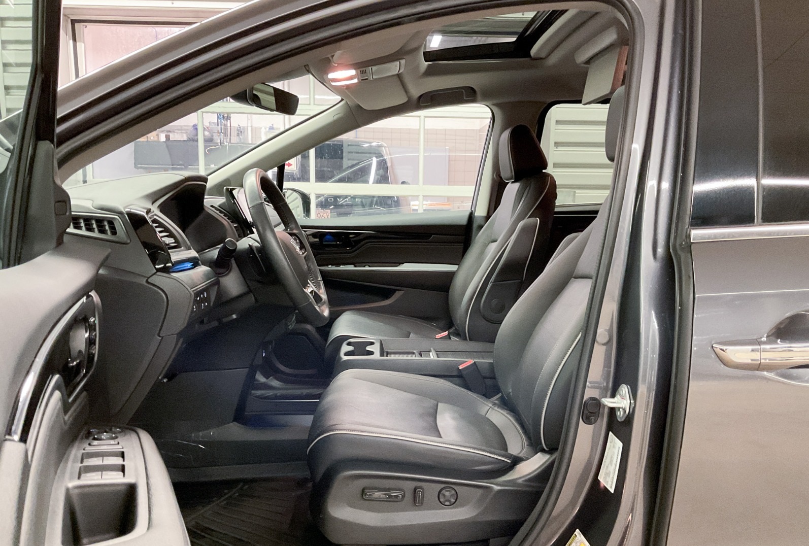 2023 Honda Odyssey Mini-van, Passenger - image 015