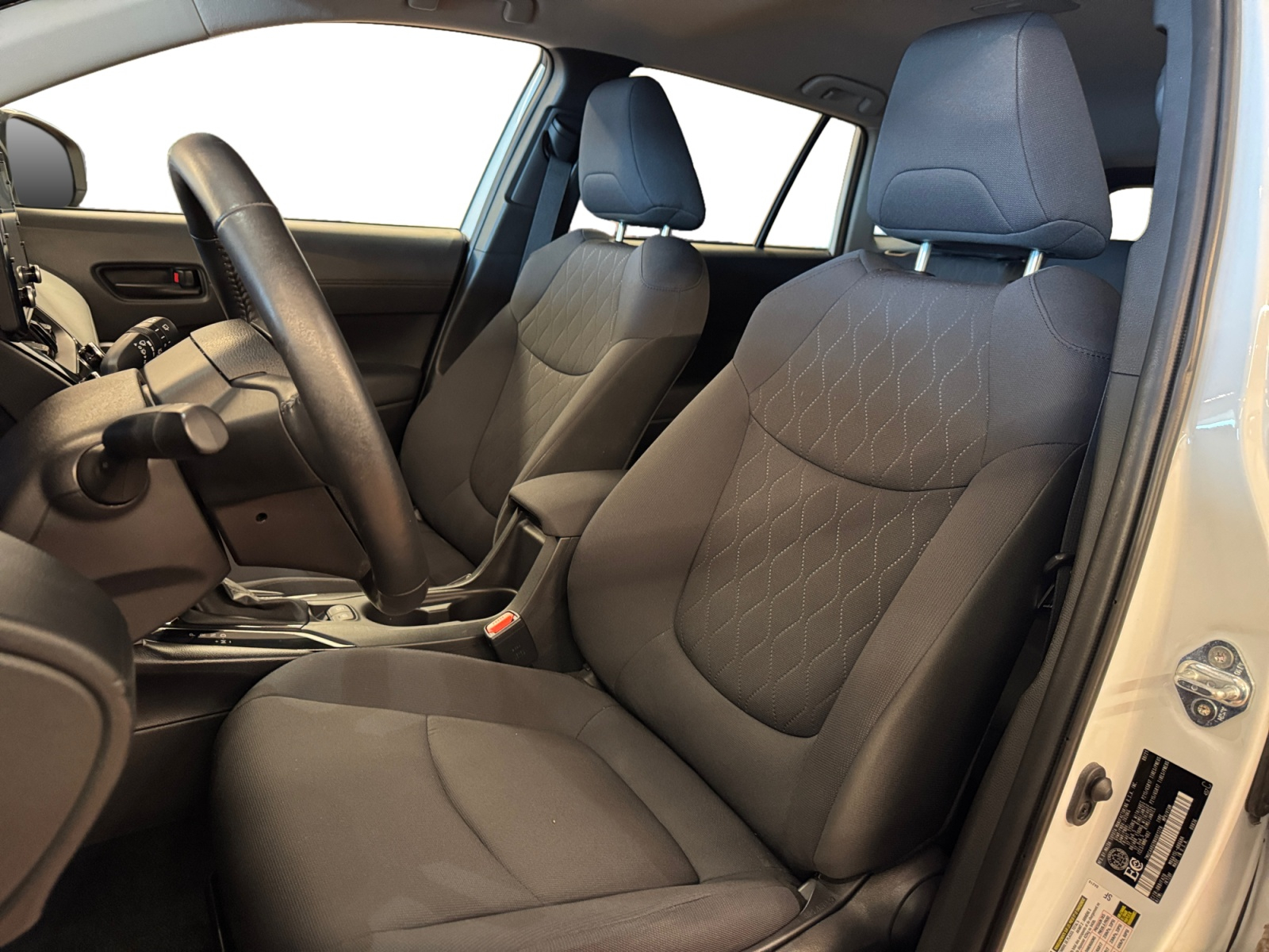 2022 Toyota Corolla Cross Sport Utility - image 010