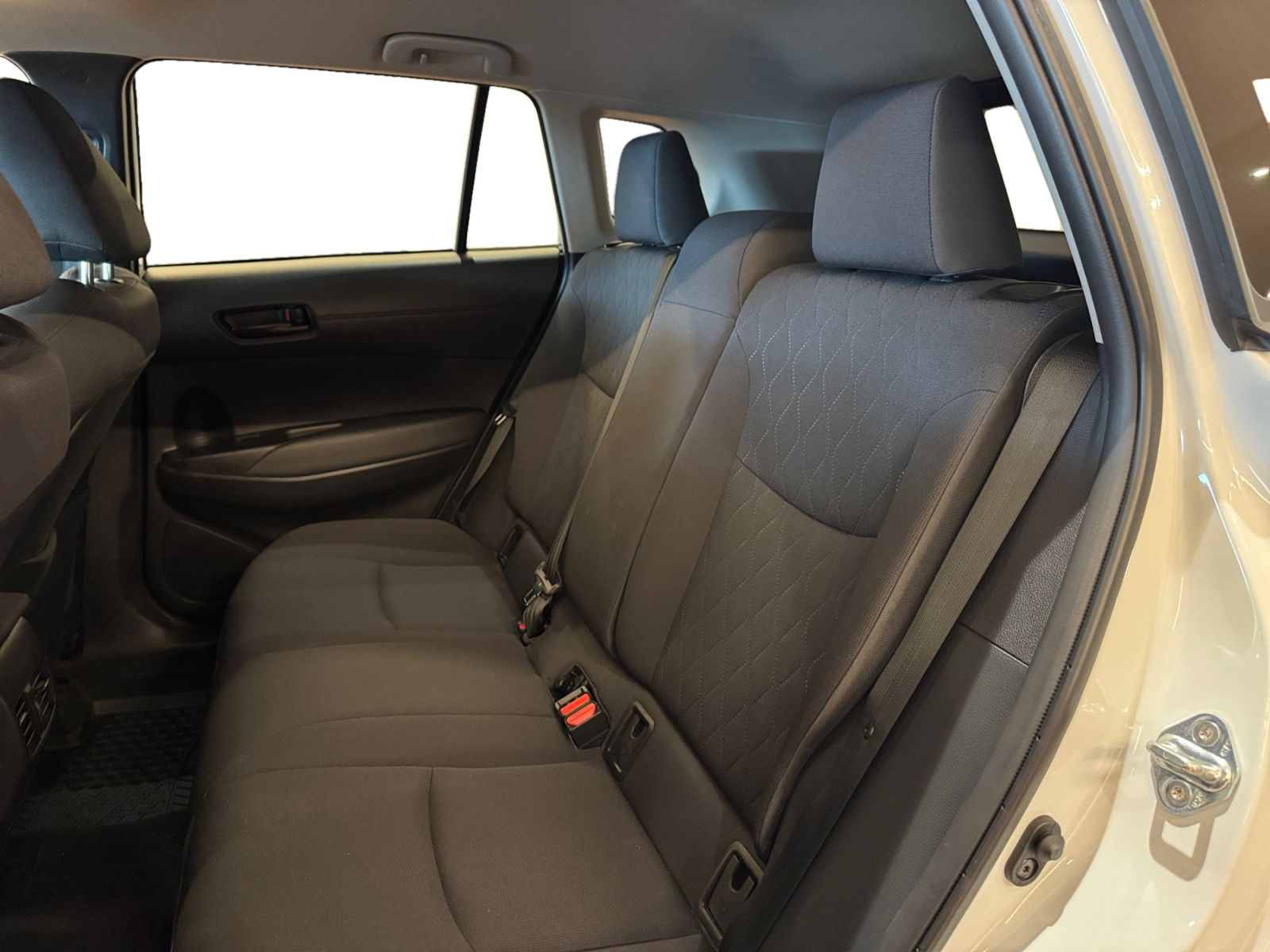 2022 Toyota Corolla Cross Sport Utility - image 014