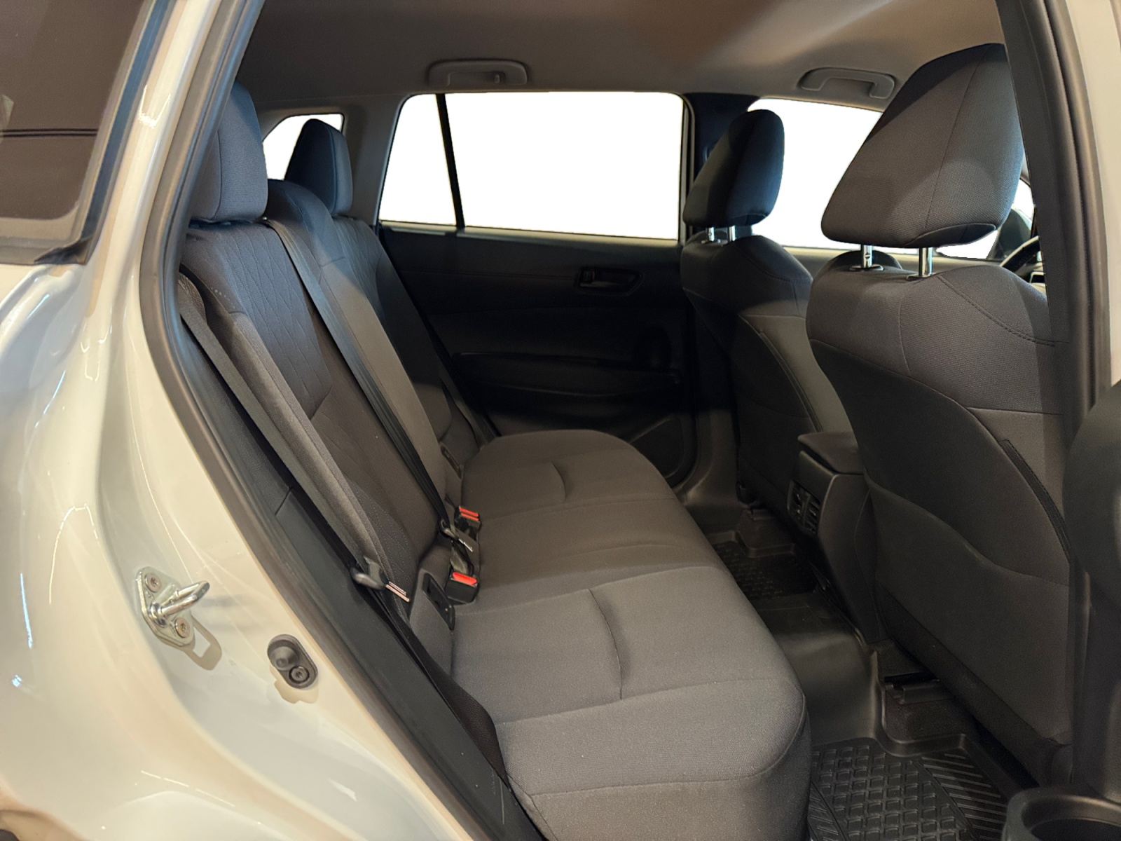 2022 Toyota Corolla Cross Sport Utility - image 015