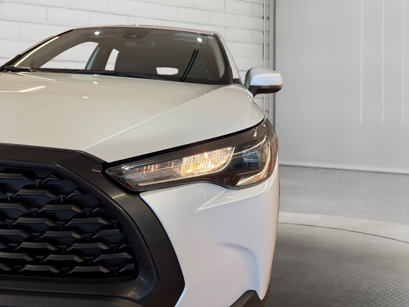 2022 Toyota Corolla Cross Sport Utility - image 018