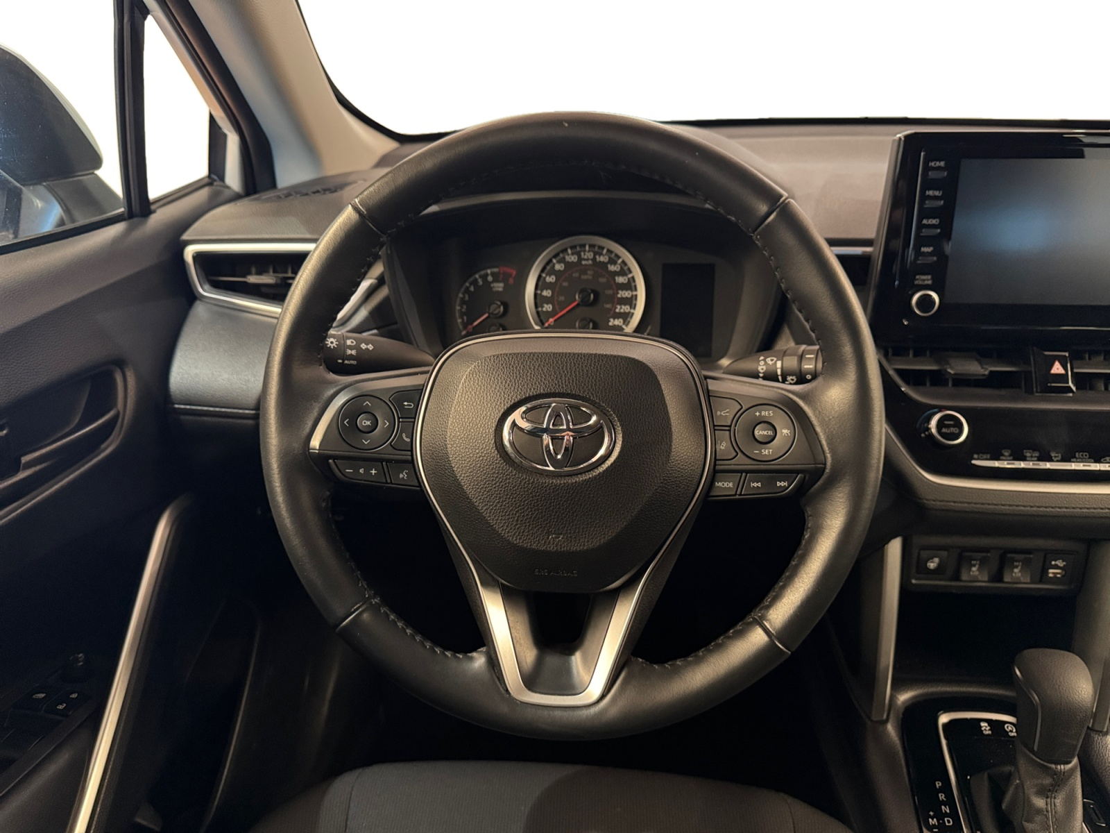 2022 Toyota Corolla Cross Sport Utility - image 021