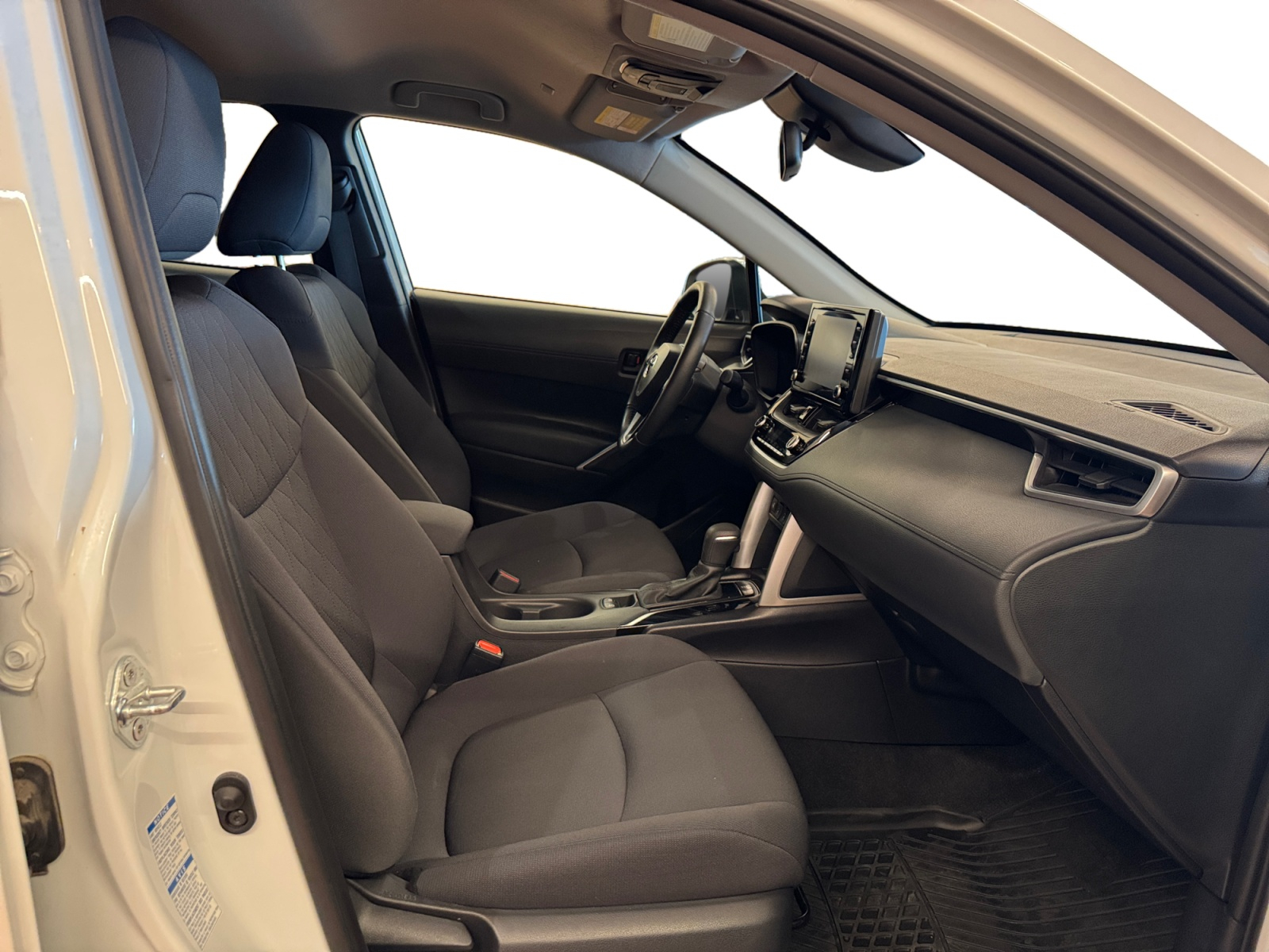 2022 Toyota Corolla Cross Sport Utility - image 029