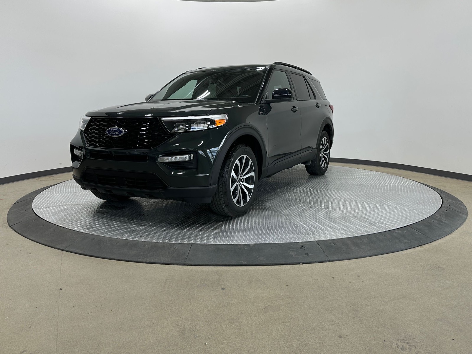 2023 Ford Explorer ST-Line 4WD