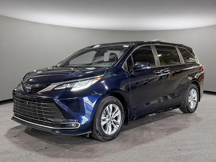 2025 Toyota Sienna Limited 7-Passenger AWD